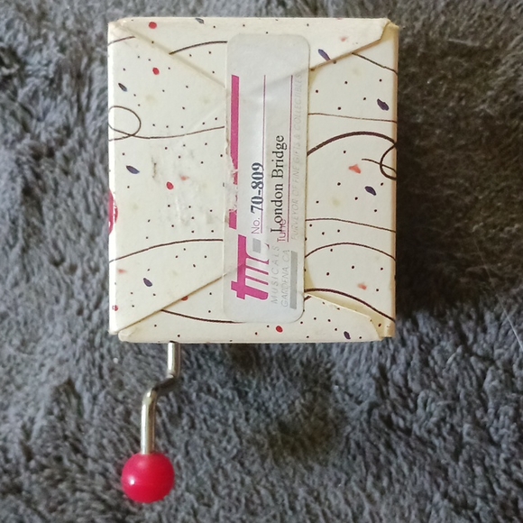 Music Box - Picture 4 of 4